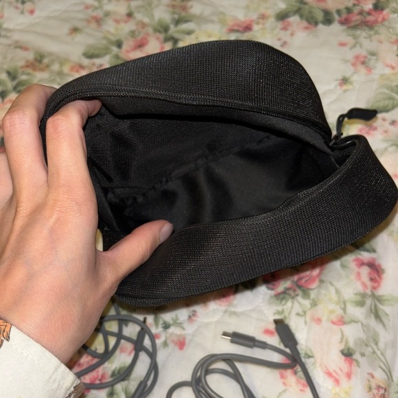 Beats Studio Pro 3 by Dre Wireless Headphones - Sandstone - Picture 4 of 7